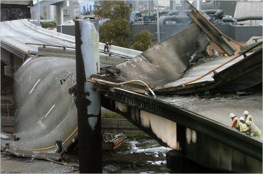Oakland highway overpass collapse.jpg